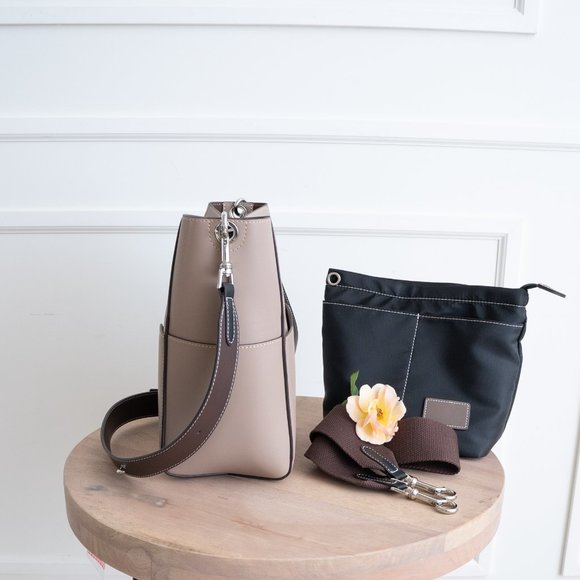 *NEW* The Jordan Leather Bucket Bag - Pale Rose - Picture 4 of 7